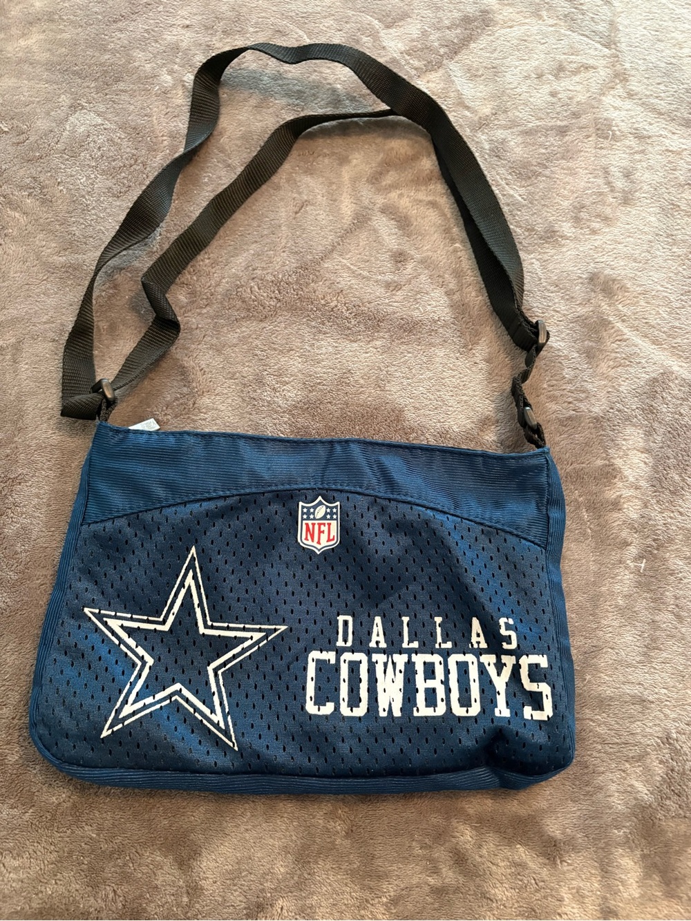 Dallas Cowboys Navy Crossbody Fan Bag - NFL